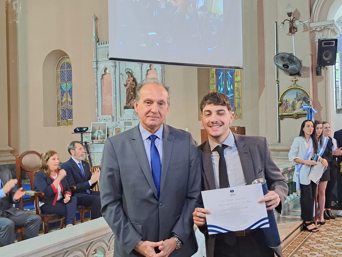 Aquí están, estos son...todos los egresados/as de la sede Bernal