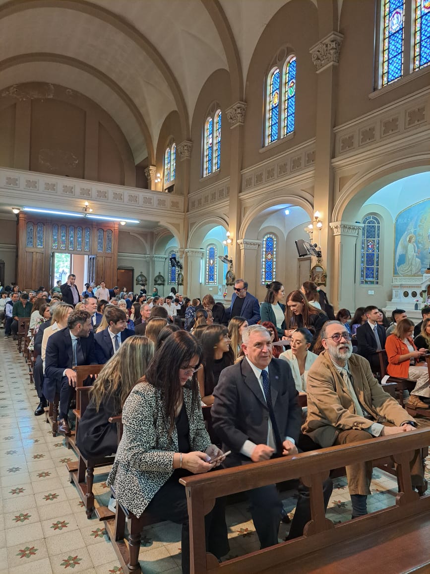 Aquí están, estos son...todos los egresados/as de la sede Bernal