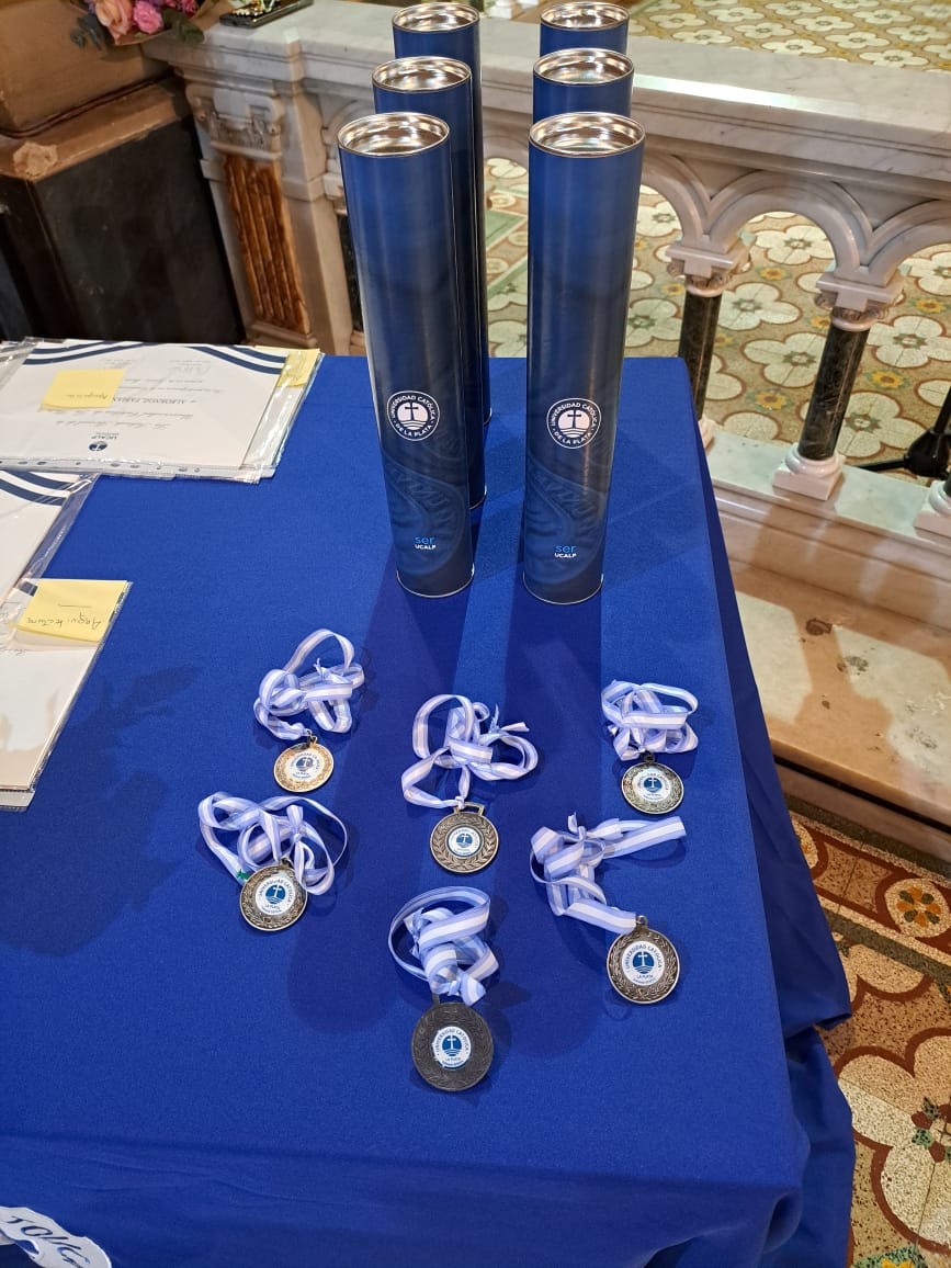 Aquí están, estos son...todos los egresados/as de la sede Bernal