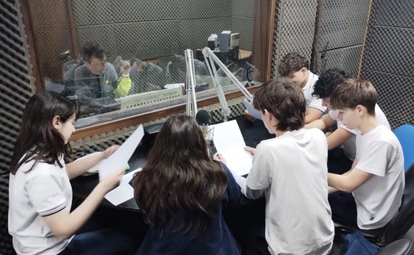 Podcast: la adicción al maquillaje preocupa a alumnos del Garicoïts
