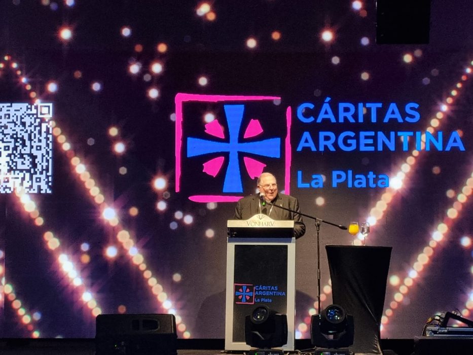La UCALP participó en la cena anual a beneficio de Cáritas La Plata 2024