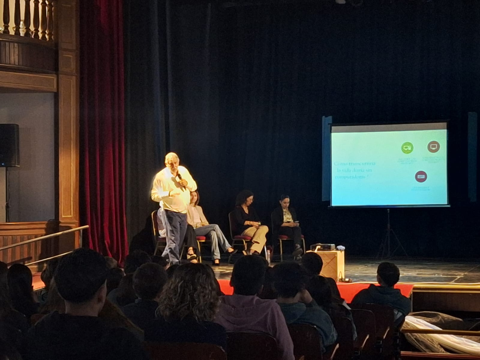 La UCALP presentó su oferta académica ante numerosos alumnos en Magdalena (17)