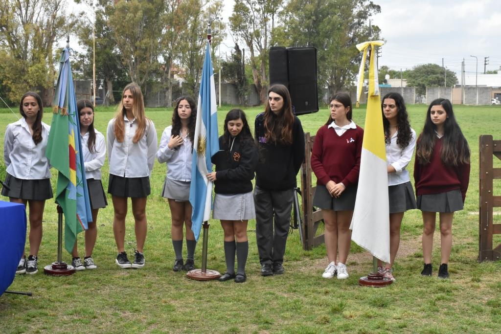 La UCALP reconoció y premió a sus alumnos destacados