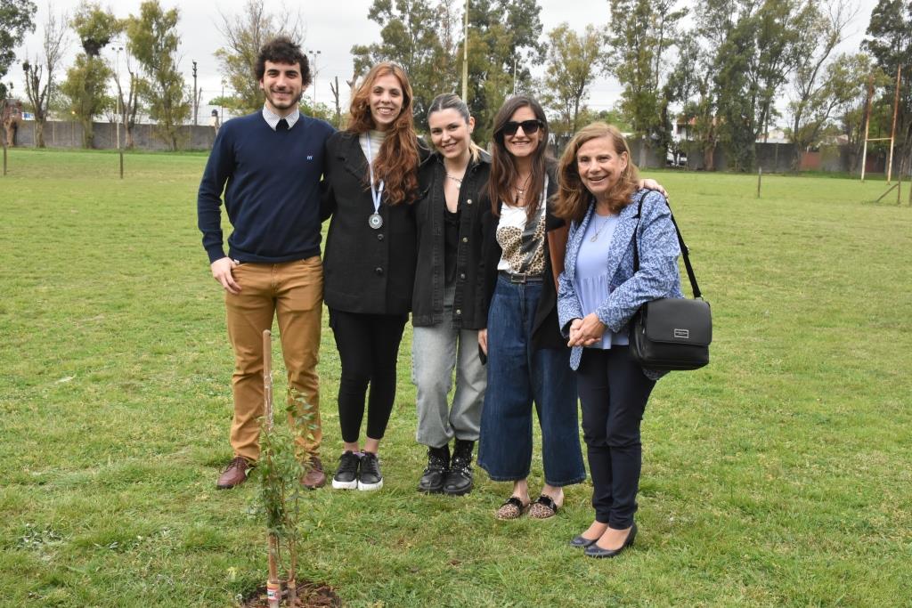 La UCALP reconoció y premió a sus alumnos destacados