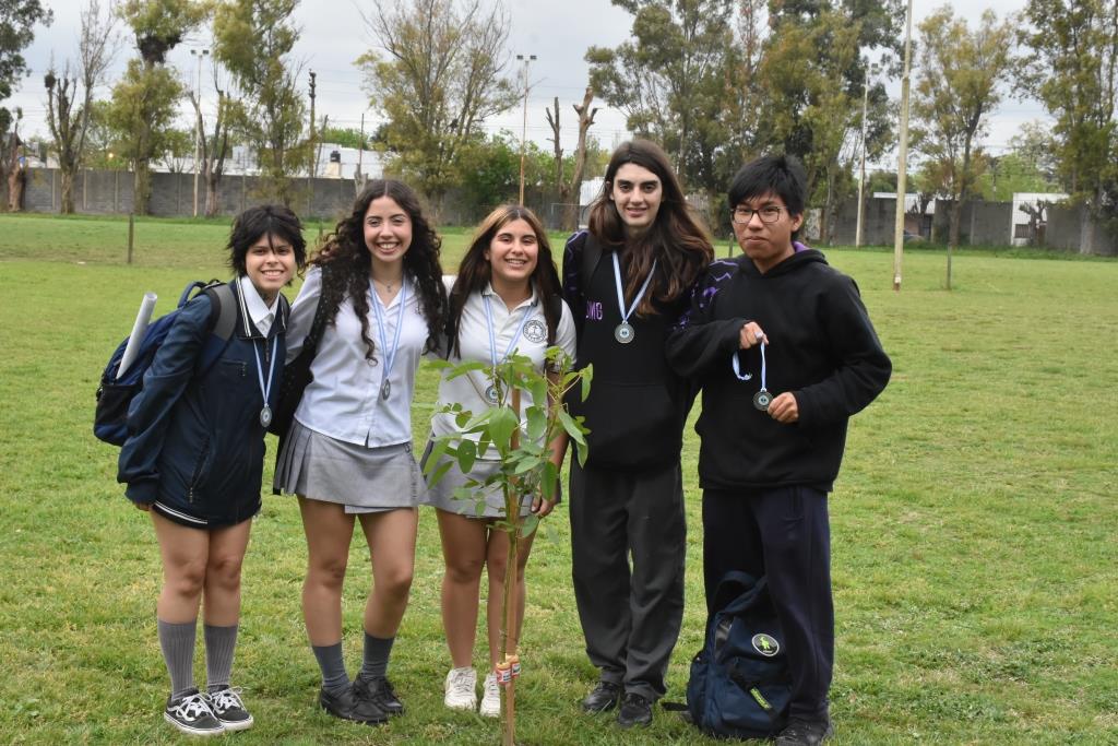 La UCALP reconoció y premió a sus alumnos destacados