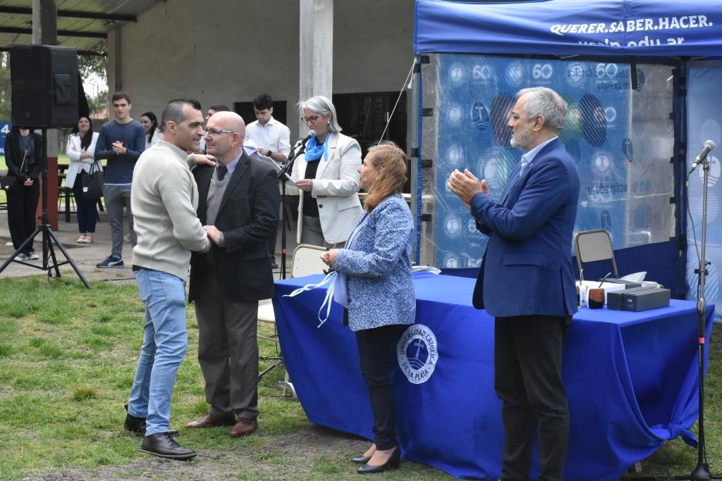 La UCALP reconoció y premió a sus alumnos destacados