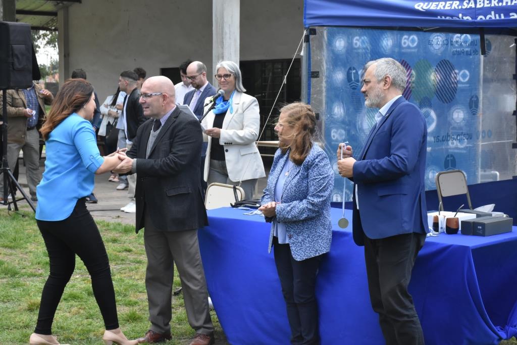 La UCALP reconoció y premió a sus alumnos destacados