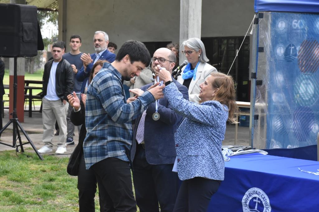 La UCALP reconoció y premió a sus alumnos destacados