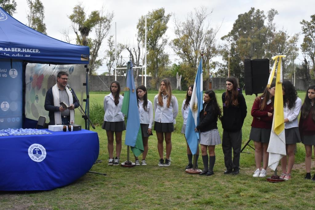 La UCALP reconoció y premió a sus alumnos destacados