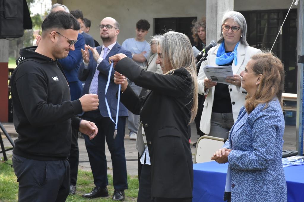 La UCALP reconoció y premió a sus alumnos destacados