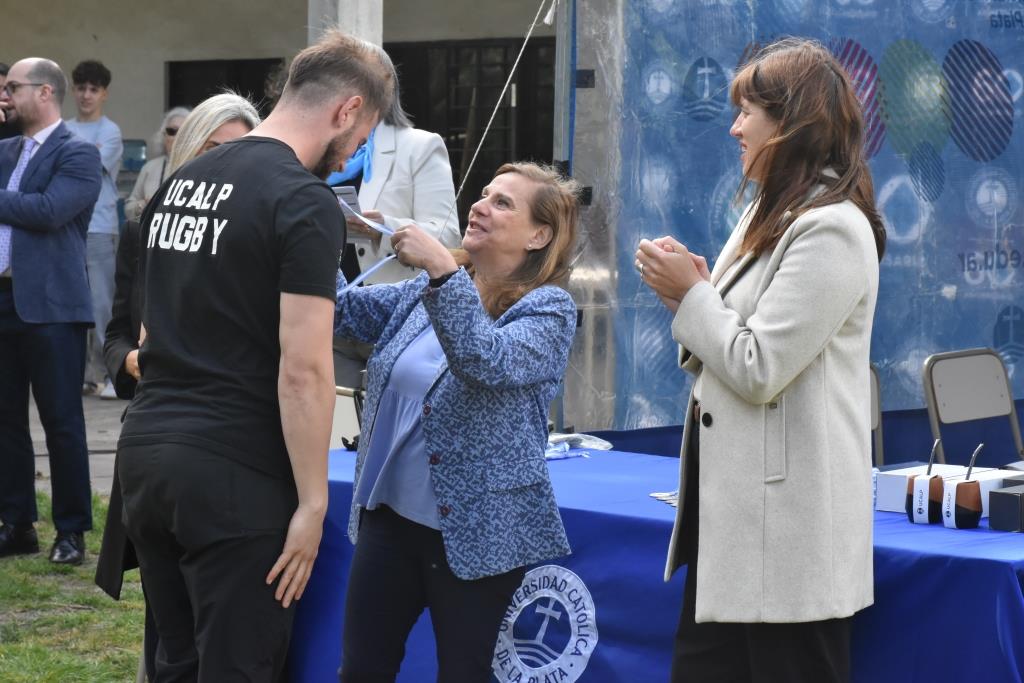 La UCALP reconoció y premió a sus alumnos destacados