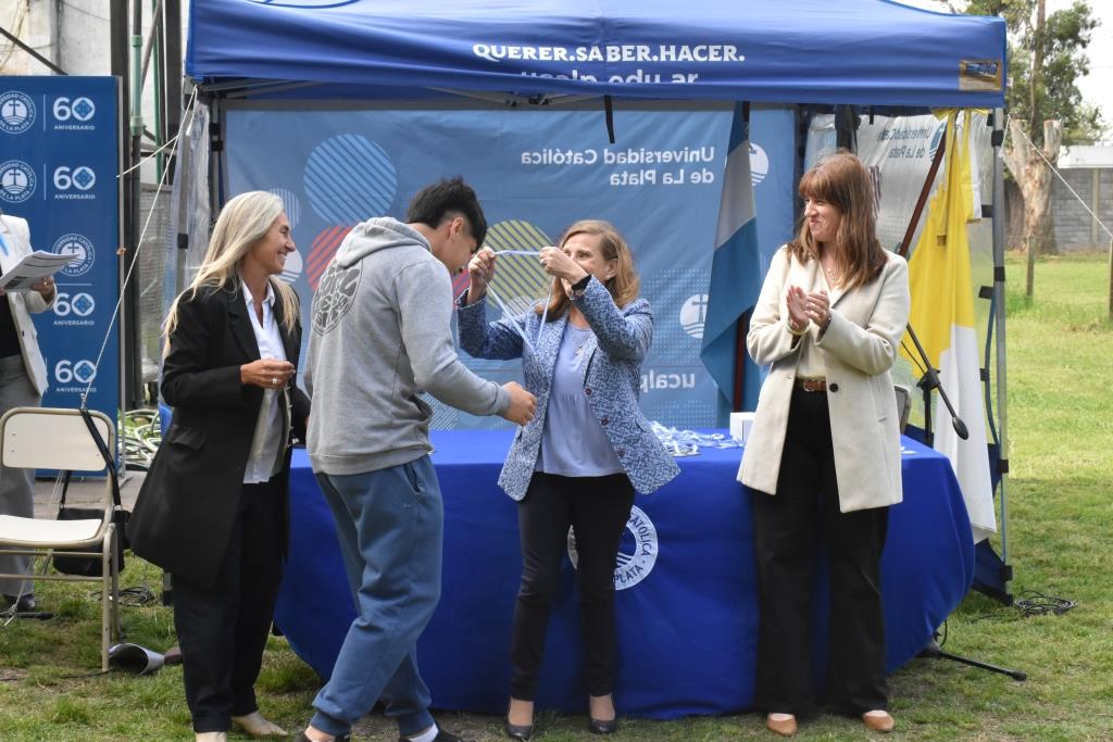 La UCALP reconoció y premió a sus alumnos destacados