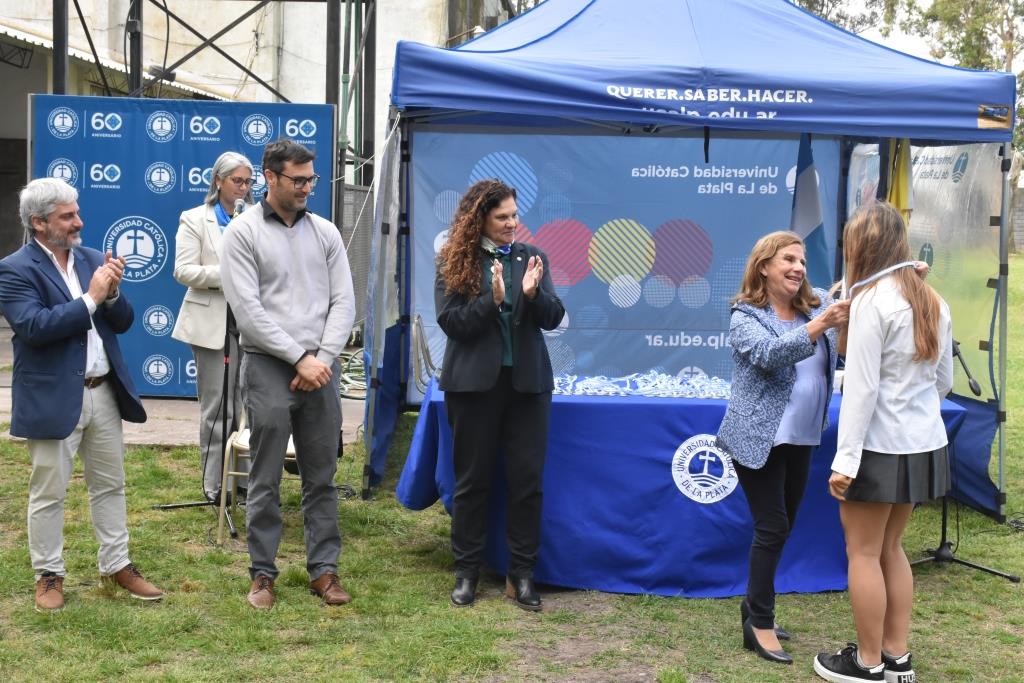 La UCALP reconoció y premió a sus alumnos destacados