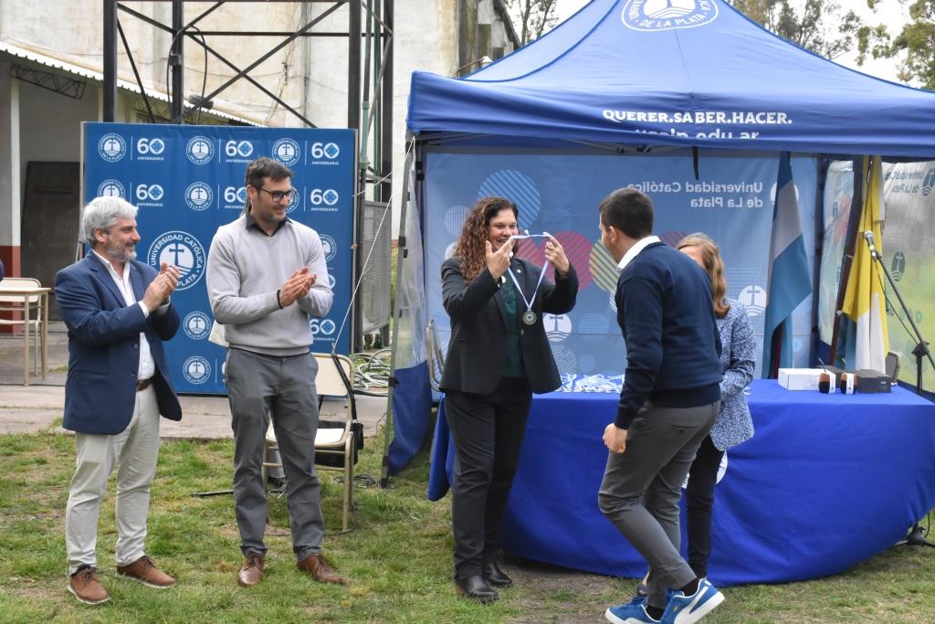 La UCALP reconoció y premió a sus alumnos destacados
