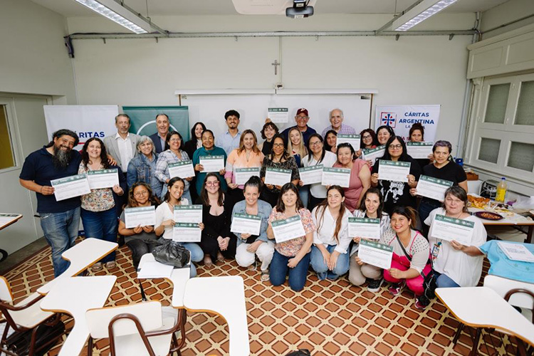 Rinde sus frutos el Programa de Oficios de la UCALP, Edelap y Cáritas