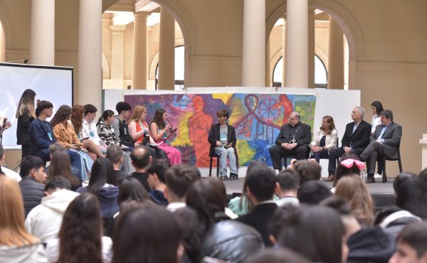 La ESI, el tema de interés más votado por estudiantes de escuelas platenses
