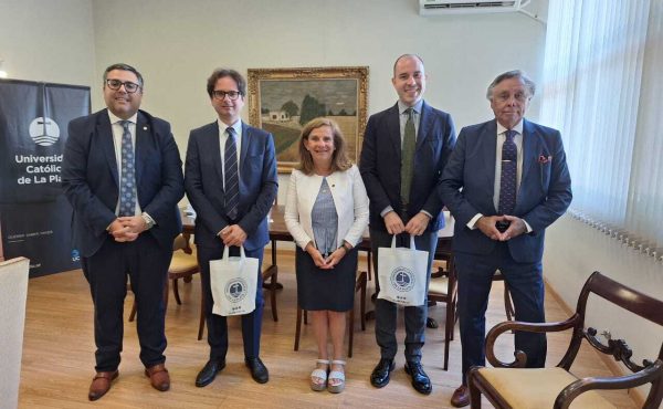 Encuentro con profesores italianos en el Rectorado