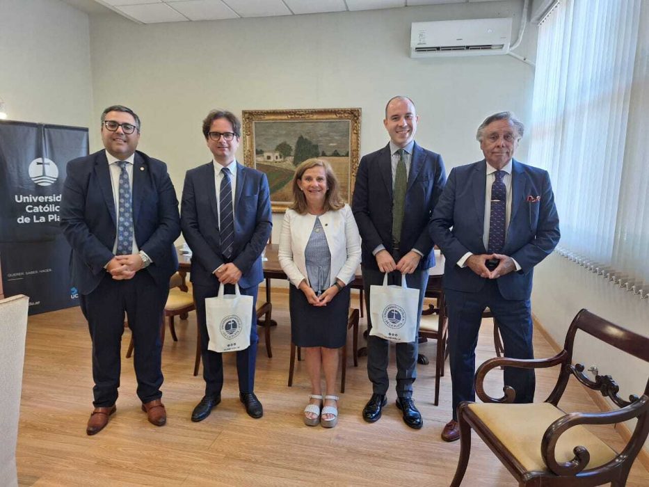 Encuentro con profesores italianos en el Rectorado