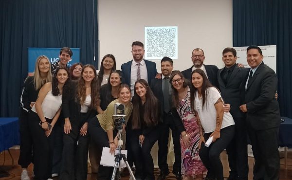 Concurrido simulacro de juicio por jurados