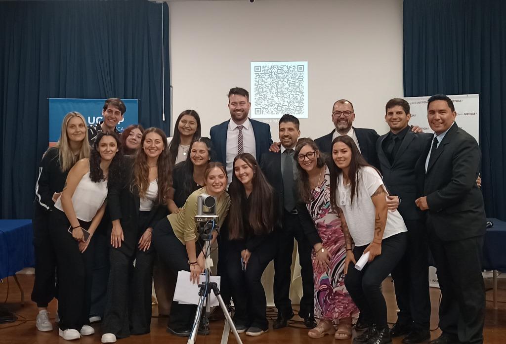 Concurrido simulacro de juicio por jurados