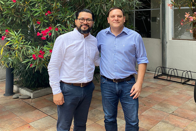 Encuentro Internacional en la UCALP con investigador mexicano