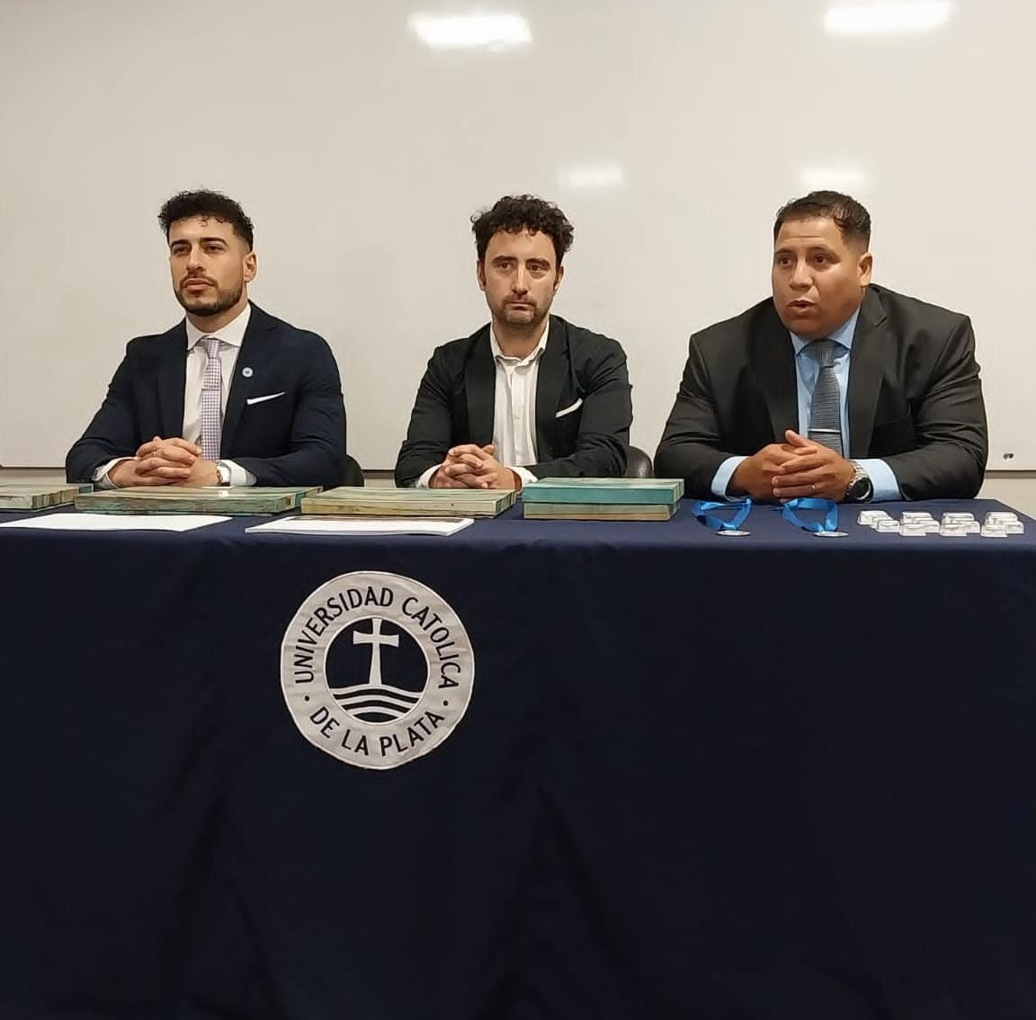 Entregan certificados de Diplomatura Internacional en Derecho y Seguridad