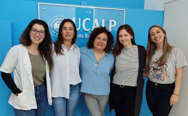 Hábitos poco saludables: los estudiantes comen pocas frutas y muchas golosinas