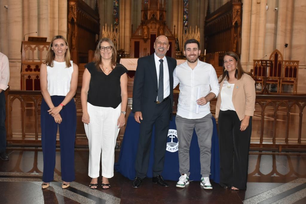 La Facultad de Ciencias de la Salud de la UCALP reconoció a sus graduados 