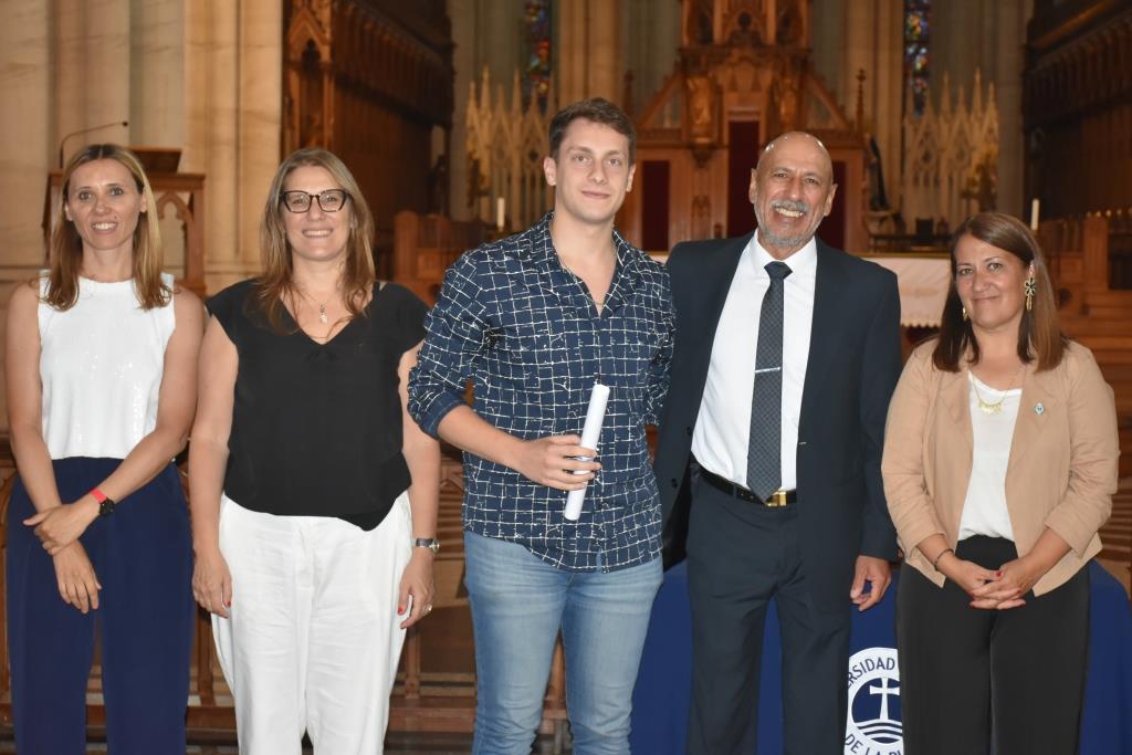 La Facultad de Ciencias de la Salud de la UCALP reconoció a sus graduados 