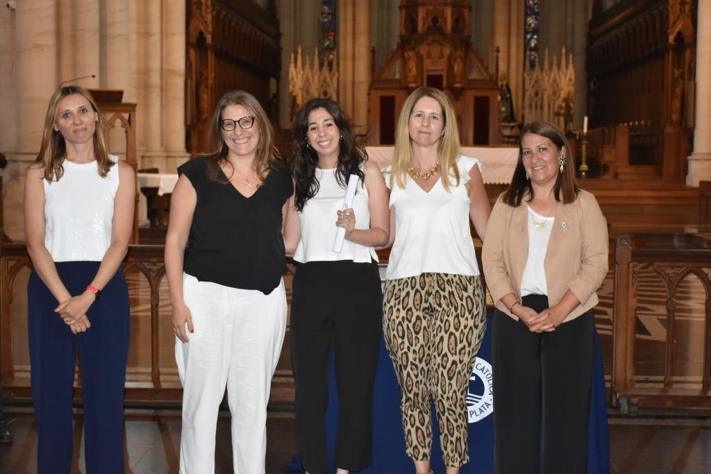 La Facultad de Ciencias de la Salud de la UCALP reconoció a sus graduados La Facultad de Ciencias de la Salud de la UCALP reconoció a sus graduados 