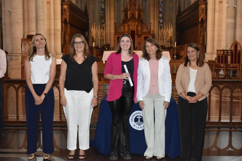 La Facultad de Ciencias de la Salud de la UCALP reconoció a sus graduados 