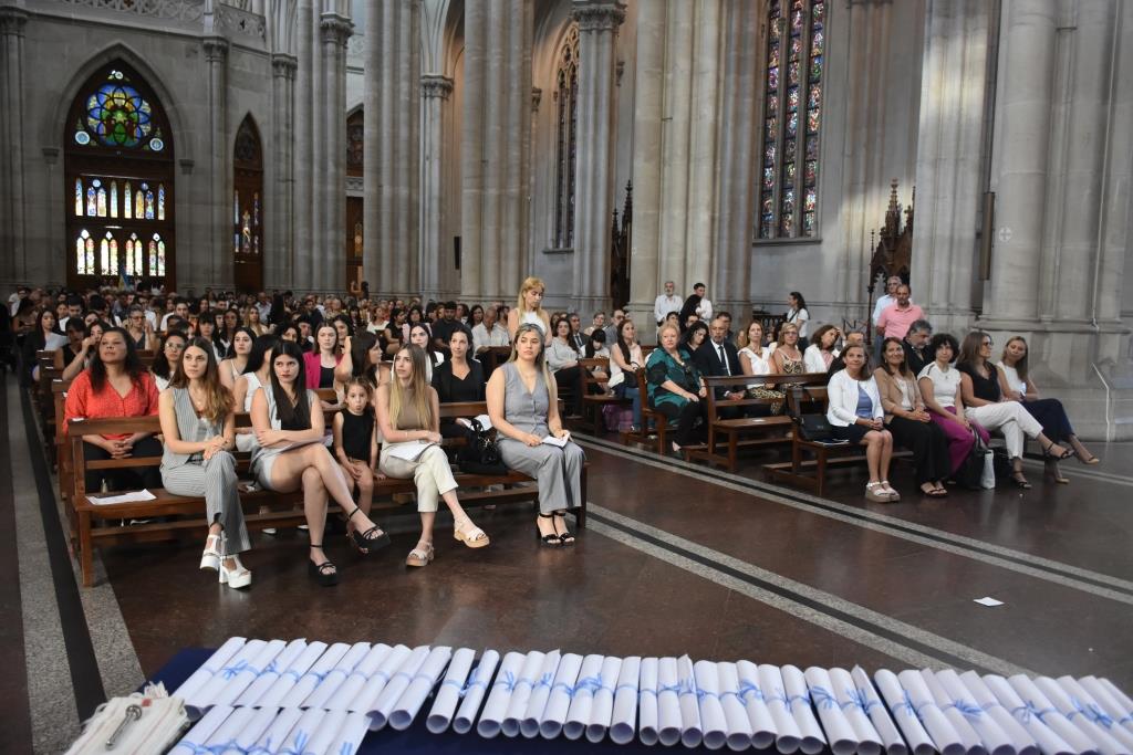 La Facultad de Ciencias de la Salud de la UCALP reconoció a sus graduados 