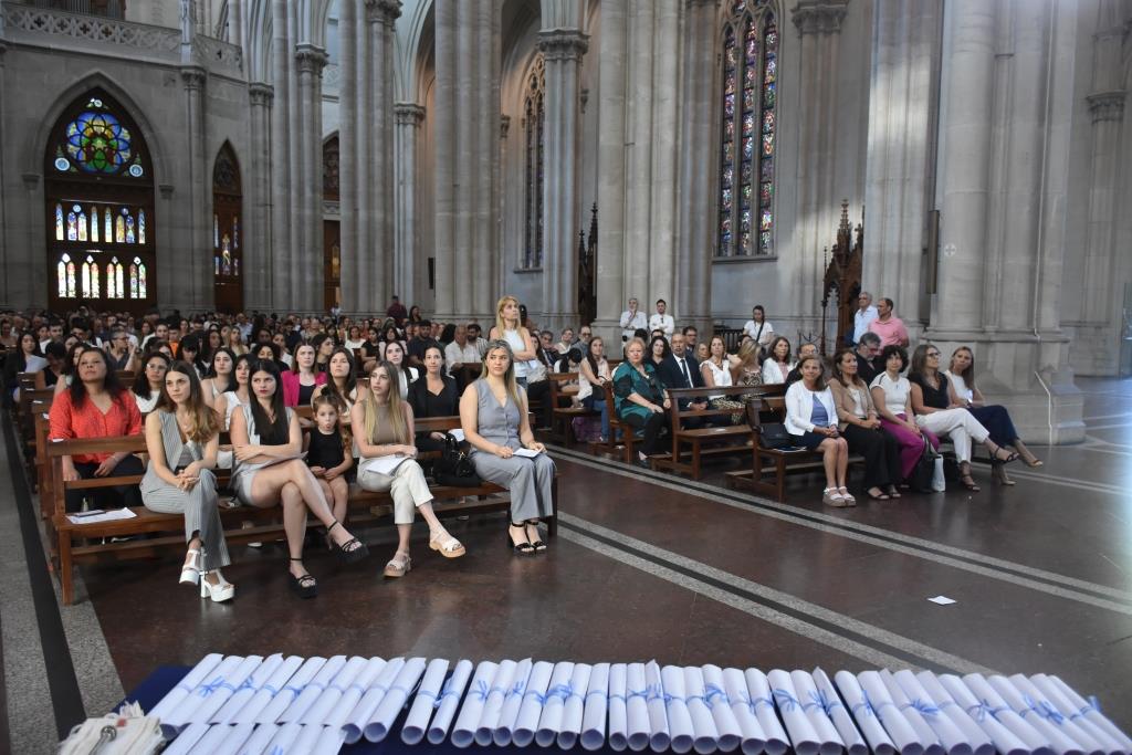 La Facultad de Ciencias de la Salud de la UCALP reconoció a sus graduados 