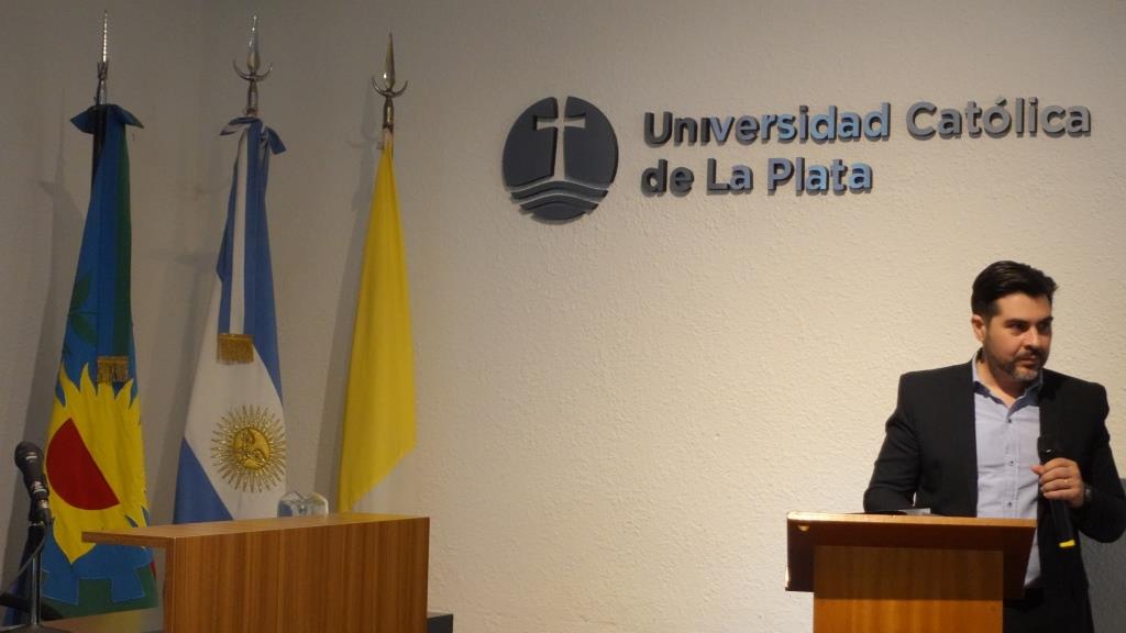 Premian a investigadores en la VI Jornada Anual de la UCALP 