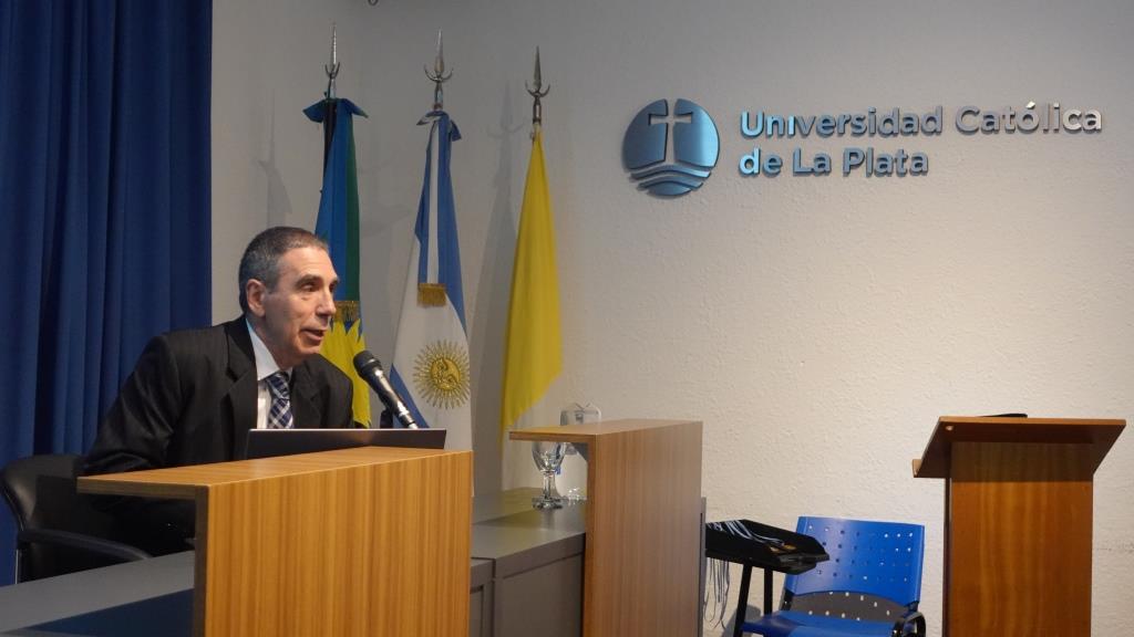 Premian a investigadores en la VI Jornada Anual de la UCALP 