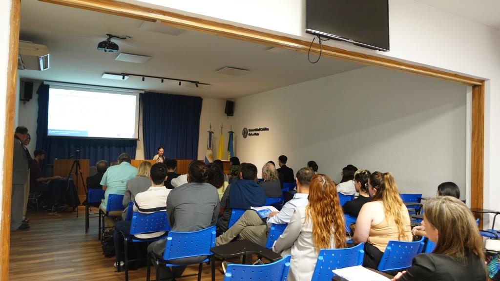 Premian a investigadores en la VI Jornada Anual de la UCALP 