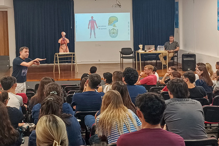 Charla sobre el Método Busquet en la Sede UCALP Bahía Blanca