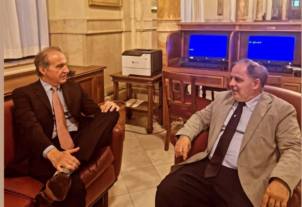 Derecho y Ciencias Políticas fortalece vínculos en Roma