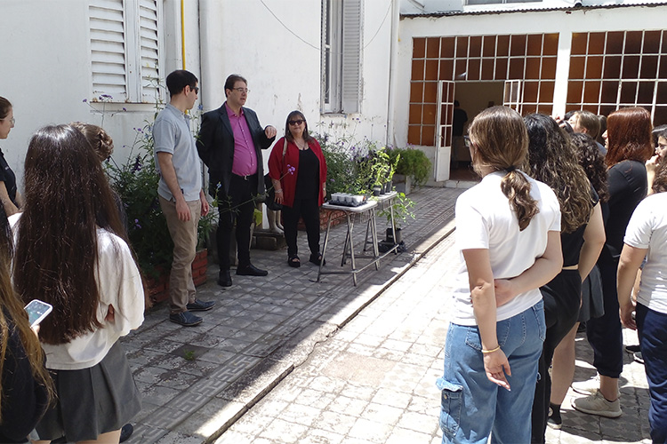 Premian a un investigador de la UCALP