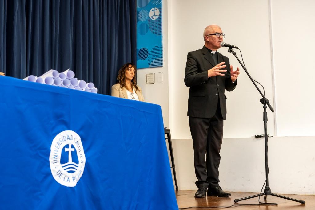 Acto de colación en Bahía Blanca 
