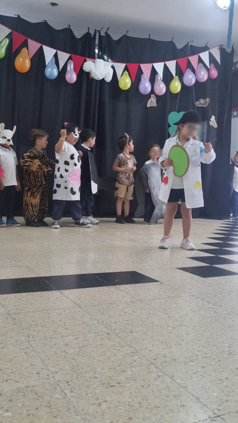 Alumnos del Jardín Estrada cerraron el proyecto literario con obras