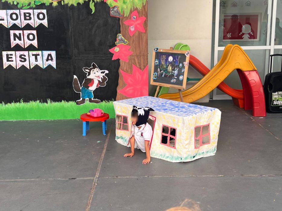 Alumnos del Jardín Estrada cerraron el proyecto literario con obras teatrales (30)