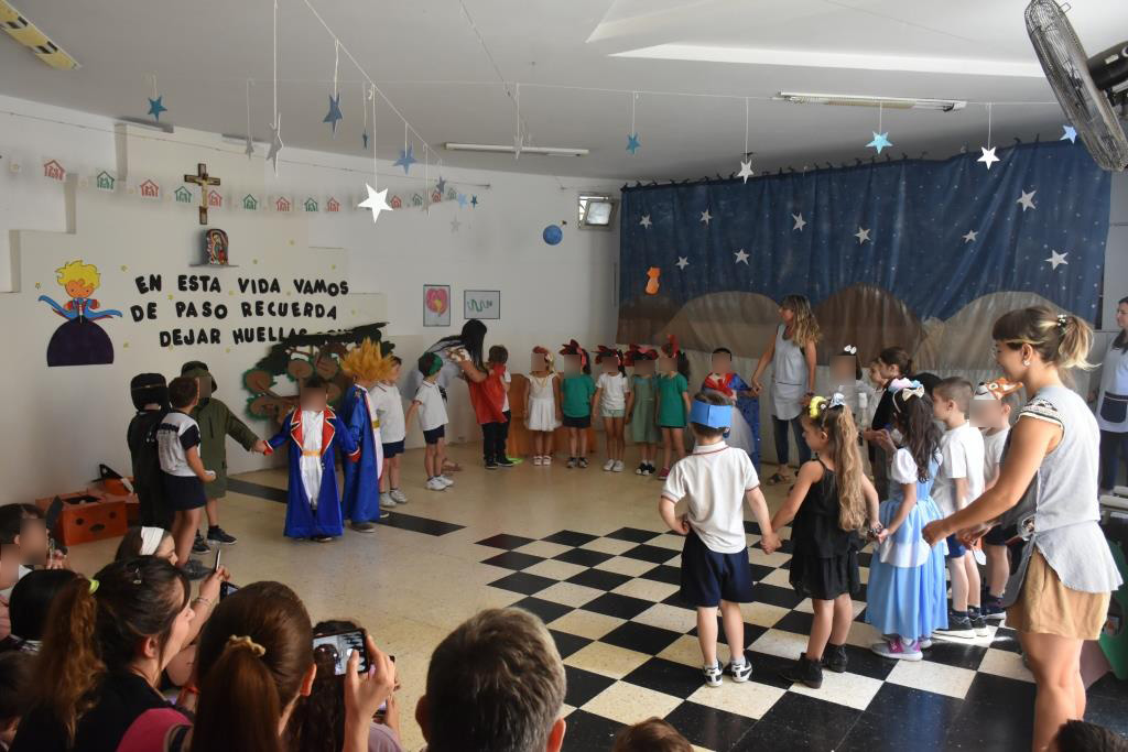Alumnos del Jardín Estrada cerraron el proyecto literario con obras