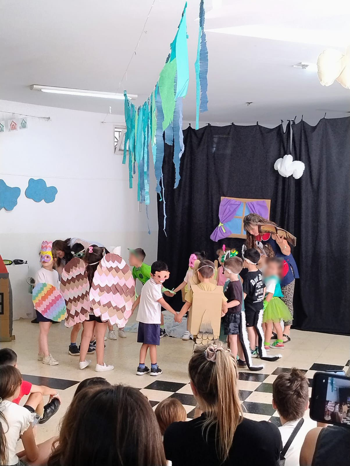 Alumnos del Jardín Estrada cerraron el proyecto literario con obras