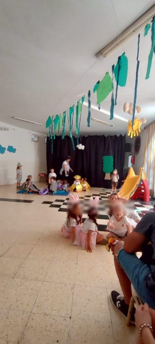 Alumnos del Jardín Estrada cerraron el proyecto literario con obras teatrales (9)