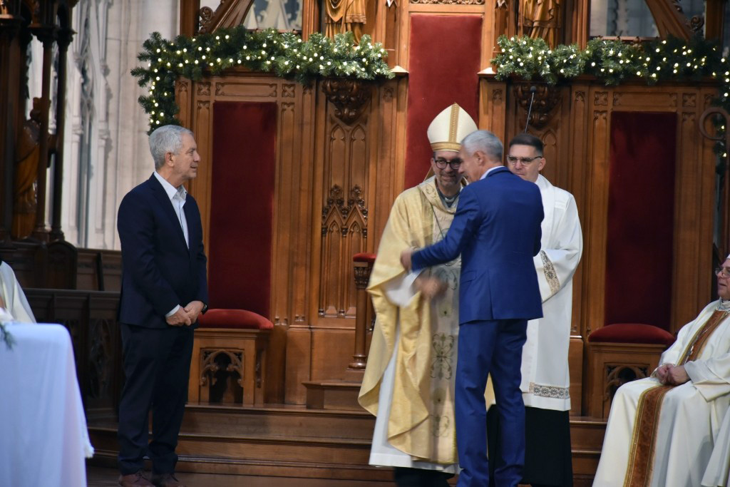 La asunción del nuevo Arzobispo en imágenes