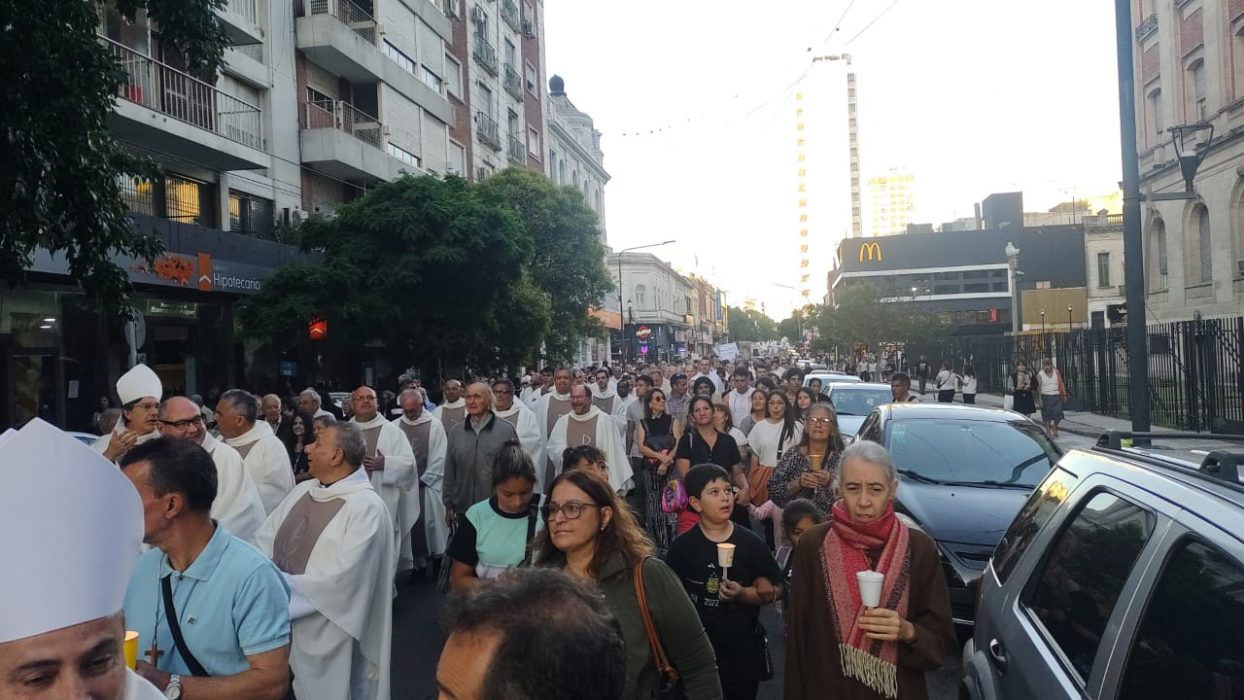 La asunción del nuevo Arzobispo en imágenes (37)