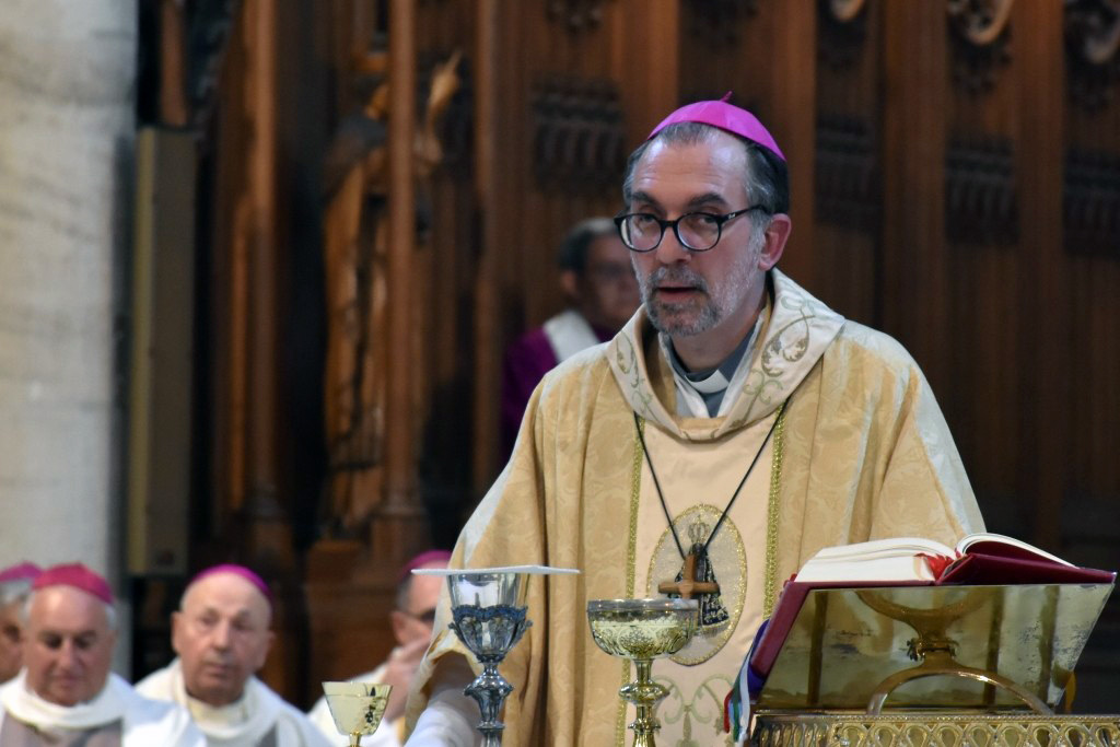 Mons. Carrara: “Todos necesitamos de una familia”