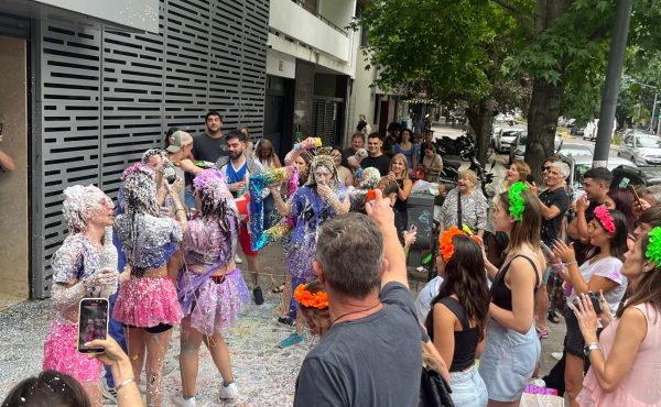 La UCALP celebra el esfuerzo de sus estudiantes con un gesto solidario