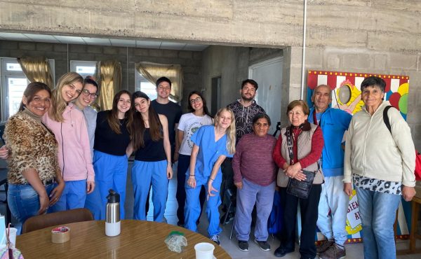 Prácticas comunitarias de nutrición en Bahía Blanca: un puente entre la universidad y la comunidad